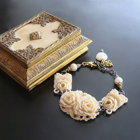 #1 Clementine Bracelet - EcoIvory Pearls Mother of Pearl Bracelet