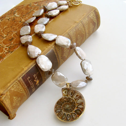 #3 Cibele Necklace - Moonstone Nautilus Fossil