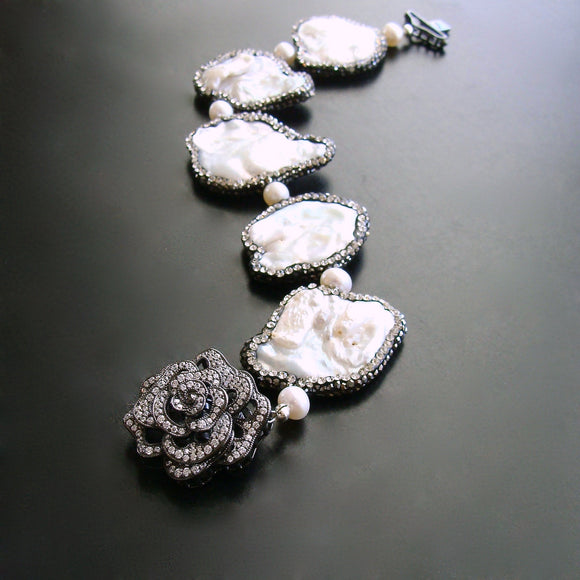 3pm-claudine-bracelet-baroque-pearls-crystal-flower-clasp