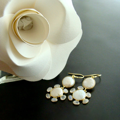 3-daisy-moonstone-pearl-drop-earrings